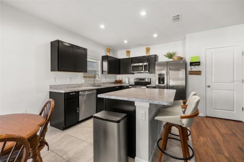 Casa en venta en Haines City, Florida, 3 dormitorios, 121.05 m2 № 1907394 - foto 9