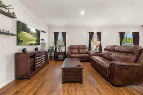 Casa en venta en Haines City, Florida, 3 dormitorios, 121.05 m2 № 1907394 - foto 4
