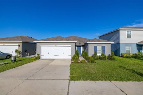 Casa en venta en Haines City, Florida, 3 dormitorios, 121.05 m2 № 1907394 - foto 1