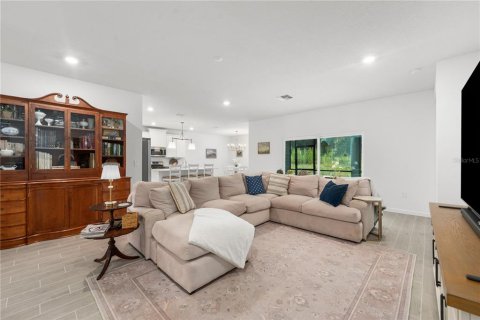 Casa en venta en Alachua, Florida, 4 dormitorios, 277.13 m2 № 2226118 - foto 5