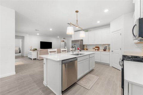 Casa en venta en Alachua, Florida, 4 dormitorios, 277.13 m2 № 2226118 - foto 9