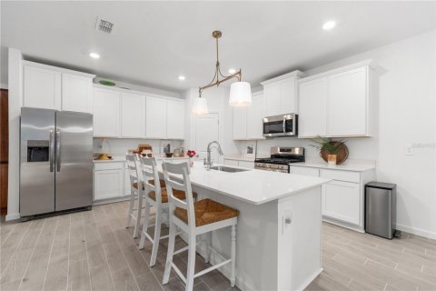 Casa en venta en Alachua, Florida, 4 dormitorios, 277.13 m2 № 2226118 - foto 8