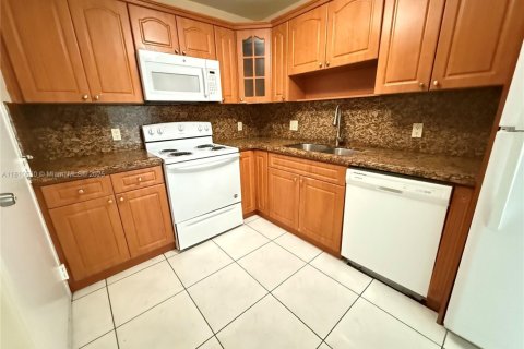 Copropriété à vendre à Sunny Isles Beach, Floride: 1 chambre, 66.89 m2 № 1753021 - photo 4
