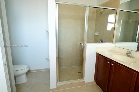 Townhouse in Homestead, Florida 3 bedrooms, 142.6 sq.m. № 1948979 - photo 12