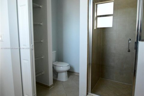 Townhouse in Homestead, Florida 3 bedrooms, 142.6 sq.m. № 1948979 - photo 13