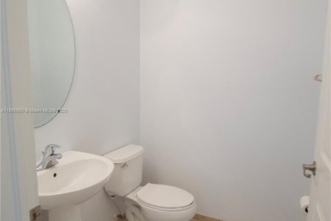 Townhouse in Homestead, Florida 3 bedrooms, 142.6 sq.m. № 1948979 - photo 5