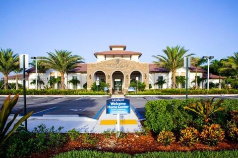 Townhouse in Homestead, Florida 3 bedrooms, 142.6 sq.m. № 1948979 - photo 28