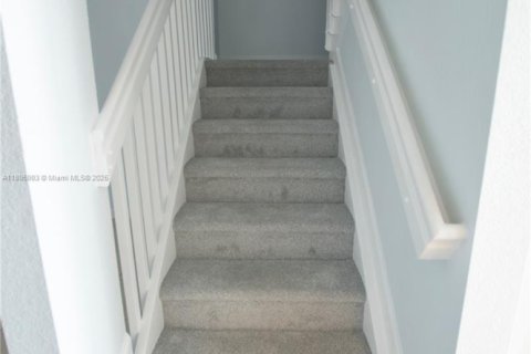 Townhouse in Homestead, Florida 3 bedrooms, 142.6 sq.m. № 1948979 - photo 6