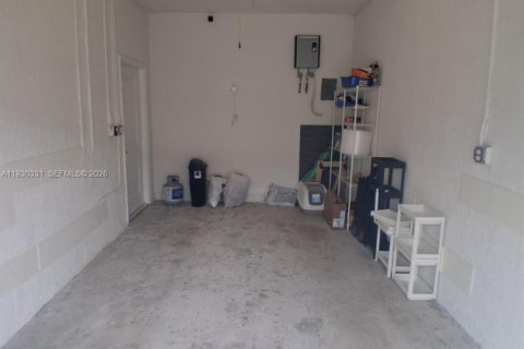 Townhouse in Homestead, Florida 4 bedrooms, 173.91 sq.m. № 1989794 - photo 16