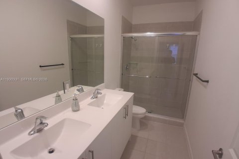 Townhouse in Homestead, Florida 4 bedrooms, 173.91 sq.m. № 1989794 - photo 14