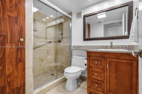 Купить кондоминиум в Майами, Флорида 2 спальни, 116.03м2, № 2002366 - фото 17