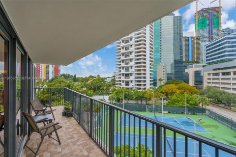 Купить кондоминиум в Майами, Флорида 2 спальни, 116.03м2, № 2002366 - фото 24