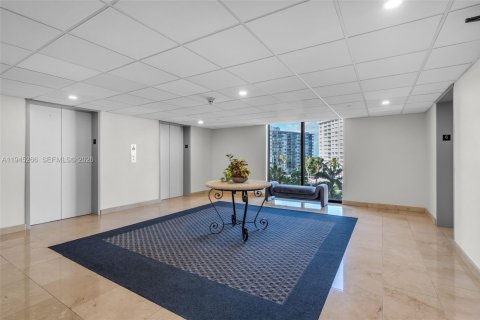 Купить кондоминиум в Майами, Флорида 2 спальни, 116.03м2, № 2002366 - фото 27