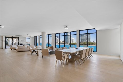 Купить кондоминиум в Майами-Бич, Флорида 7 спален, 912.86м2, № 2174863 - фото 19