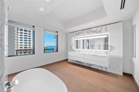 Купить кондоминиум в Майами-Бич, Флорида 7 спален, 912.86м2, № 2174863 - фото 12