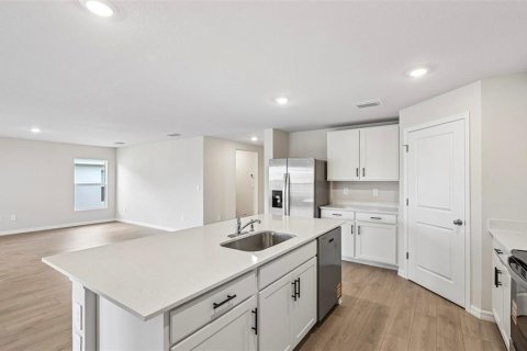House in Parrish, Florida 5 bedrooms, 231.33 sq.m. № 2235592 - photo 6