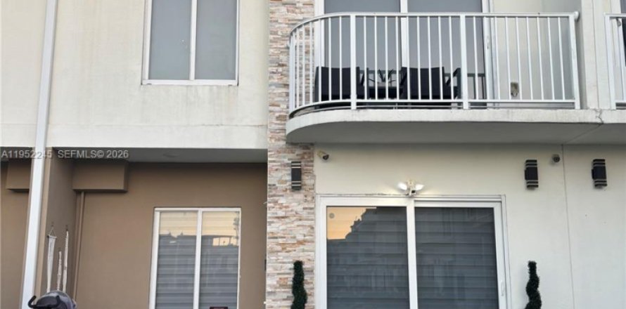 Таунхаус в Хомстед, Флорида 4 спальни, 133.22м2 № 2006609