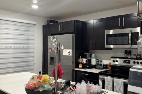 Купить таунхаус в Хомстед, Флорида 4 спальни, 133.22м2, № 2006609 - фото 3