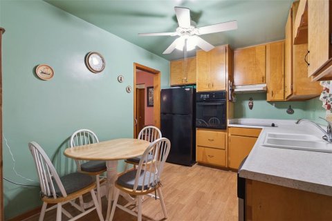 House in Mount Dora, Florida 2 bedrooms, 136.19 sq.m. № 2267040 - photo 11
