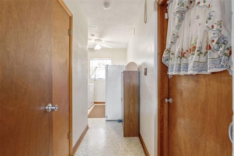 House in Mount Dora, Florida 2 bedrooms, 136.19 sq.m. № 2267040 - photo 21