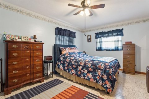 House in Mount Dora, Florida 2 bedrooms, 136.19 sq.m. № 2267040 - photo 17