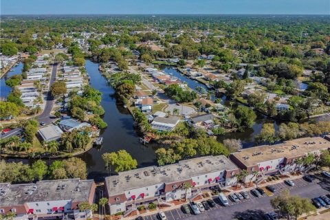 Condominio en alquiler en Tampa, Florida, 2 dormitorios, 89.19 m2 № 1622956 - foto 1