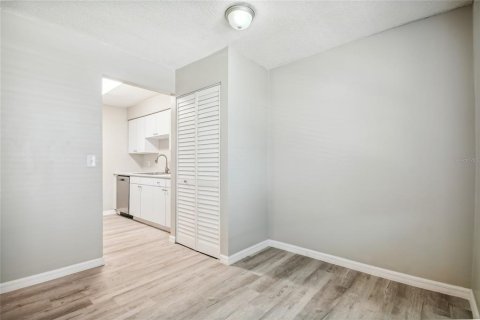 Condominio en alquiler en Tampa, Florida, 2 dormitorios, 89.19 m2 № 1622956 - foto 13