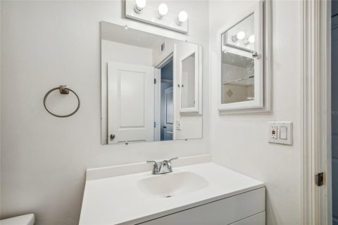 Condominio en alquiler en Tampa, Florida, 2 dormitorios, 89.19 m2 № 1622956 - foto 20