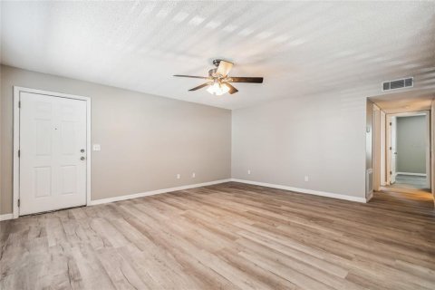 Condominio en alquiler en Tampa, Florida, 2 dormitorios, 89.19 m2 № 1622956 - foto 16