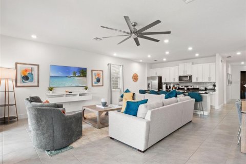 Casa en venta en Kissimmee, Florida, 4 dormitorios, 213.21 m2 № 2385614 - foto 14