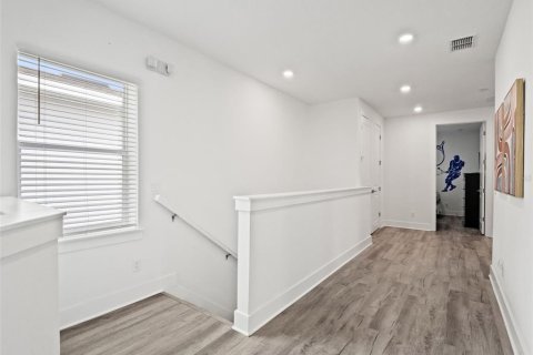 Casa en venta en Kissimmee, Florida, 4 dormitorios, 213.21 m2 № 2385614 - foto 26