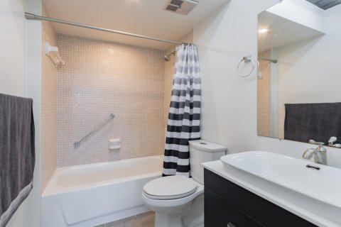 Copropriété à vendre à Plantation, Floride: 2 chambres, 100.33 m2 № 2181862 - photo 18
