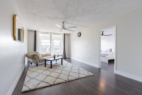 Copropriété à vendre à Plantation, Floride: 2 chambres, 100.33 m2 № 2181862 - photo 7