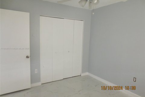 Villa ou maison à louer à Miami, Floride: 3 chambres, 92.9 m2 № 1819711 - photo 17