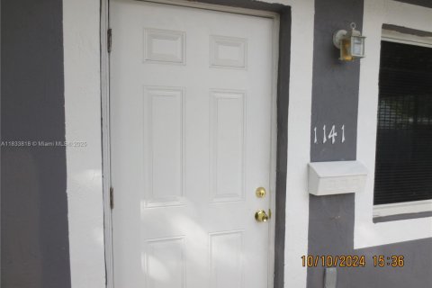 Villa ou maison à louer à Miami, Floride: 3 chambres, 92.9 m2 № 1819711 - photo 2