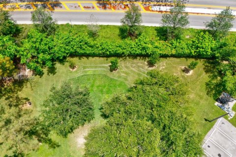 Condominio en venta en Pinecrest, Florida, 1 dormitorio, 65.96 m2 № 1782060 - foto 15