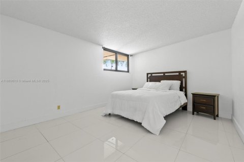 Copropriété à vendre à Oakland Park, Floride: 2 chambres, 104.05 m2 № 1963379 - photo 13