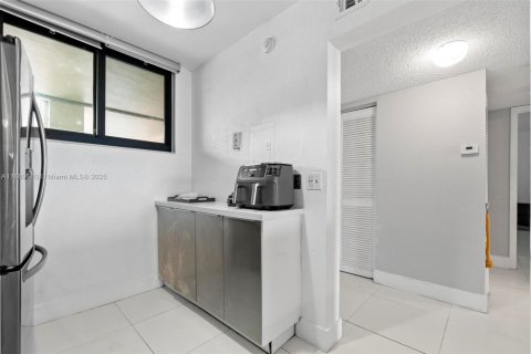 Copropriété à vendre à Oakland Park, Floride: 2 chambres, 104.05 m2 № 1963379 - photo 6