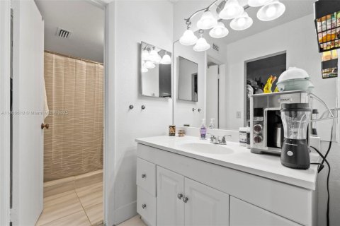 Copropriété à vendre à Oakland Park, Floride: 2 chambres, 104.05 m2 № 1963379 - photo 17