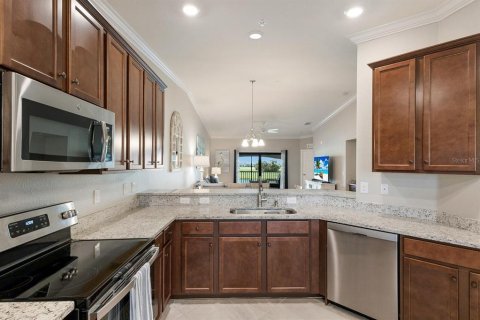 Condo in Bradenton, Florida, 2 bedrooms  № 1773112 - photo 21