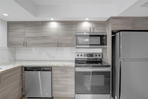 Copropriété à louer à Fort Lauderdale, Floride: 2 chambres, 89.93 m2 № 1993511 - photo 4