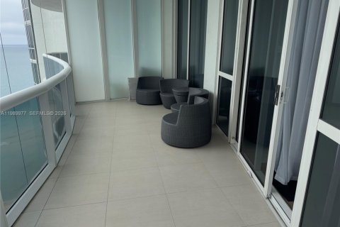 Condo in Sunny Isles Beach, Florida, 3 bedrooms  № 2052031 - photo 20