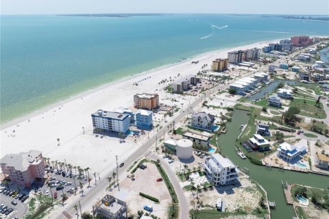 Propiedad comercial en venta en Fort Myers Beach, Florida № 1841364 - foto 12