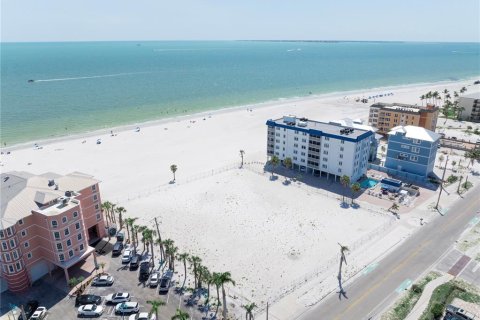 Propiedad comercial en venta en Fort Myers Beach, Florida № 1841364 - foto 29