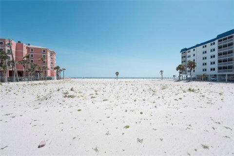 Propiedad comercial en venta en Fort Myers Beach, Florida № 1841364 - foto 14