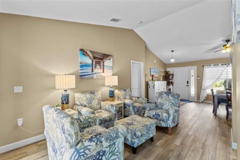 Villa ou maison à vendre à Port Charlotte, Floride: 3 chambres, 177.35 m2 № 2143393 - photo 13