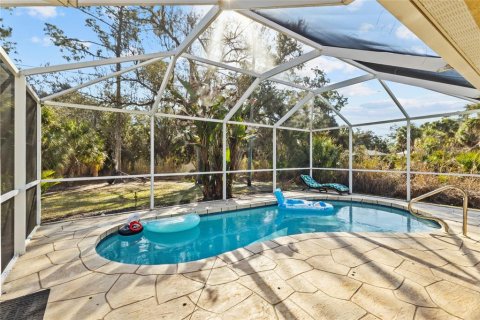 Villa ou maison à vendre à Port Charlotte, Floride: 3 chambres, 177.35 m2 № 2143393 - photo 4