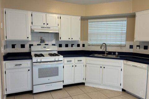 Apartment in Longwood, Florida 3 bedrooms, 128.02 sq.m. № 2389172 - photo 4