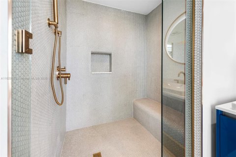 Copropriété à vendre à Miami, Floride: 3 chambres, 191.19 m2 № 1712200 - photo 15