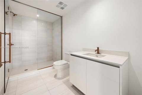 Copropriété à vendre à Miami, Floride: 3 chambres, 191.19 m2 № 1712200 - photo 24